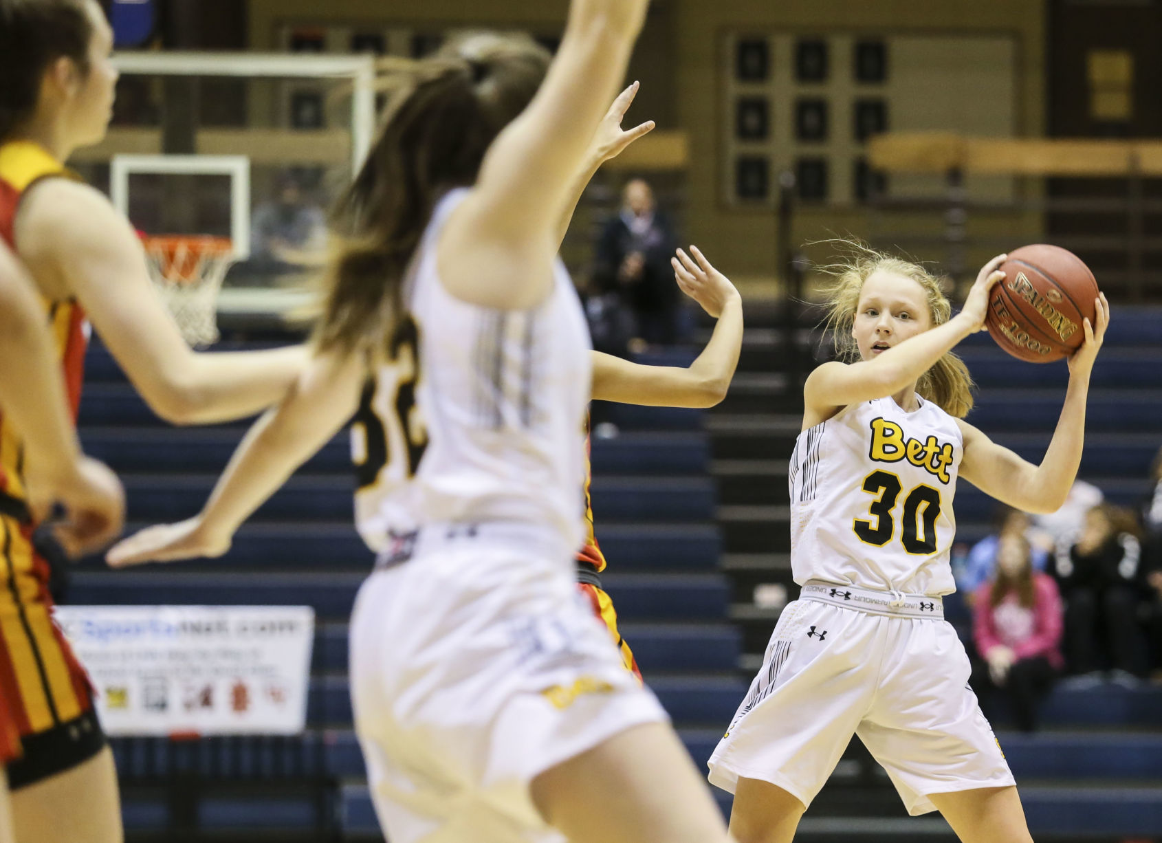 011120-qct-spt-girls-shootout-17.JPG